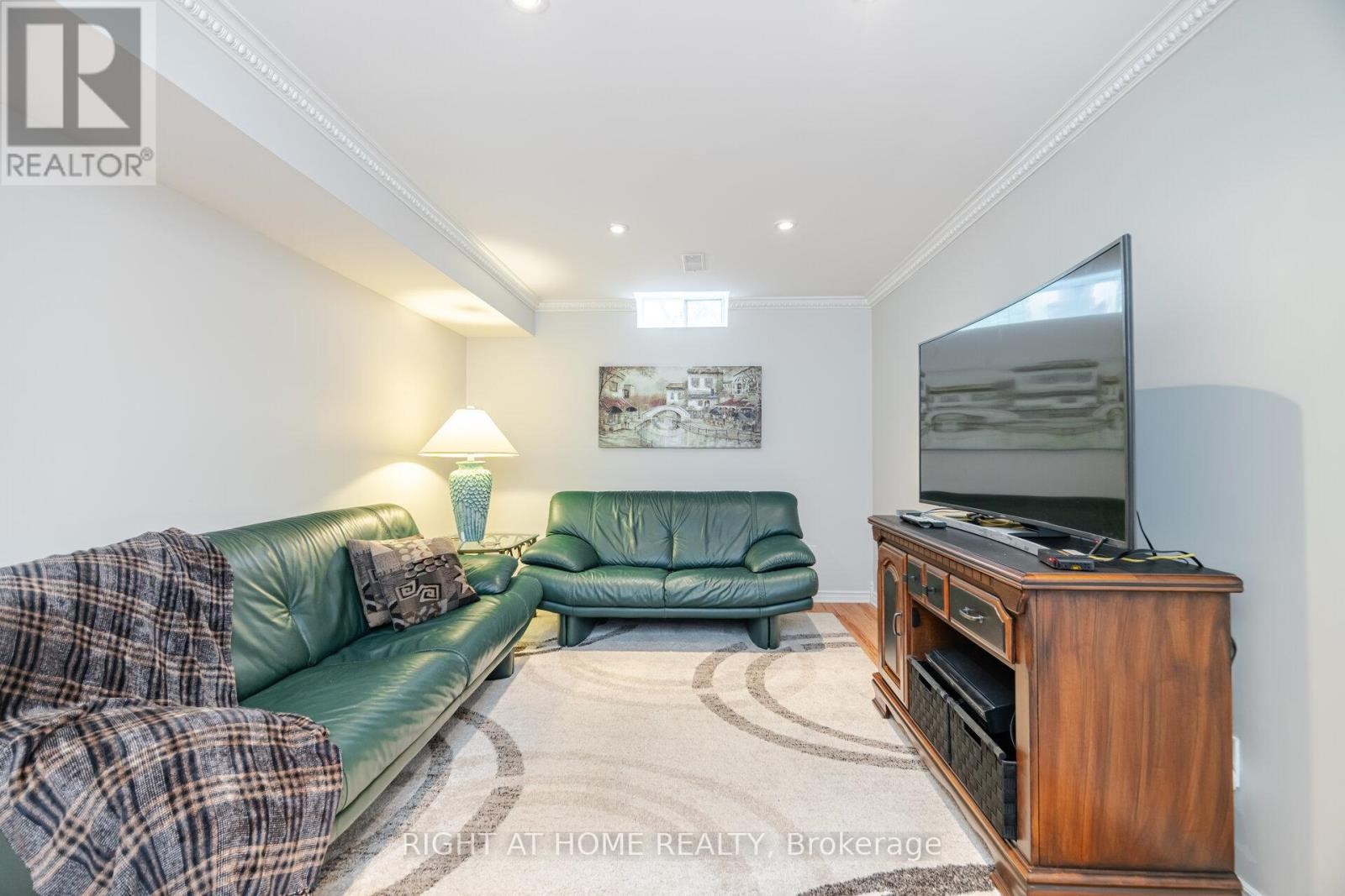 












27 LASBY LANE

,
Halton Hills (AC Acton),




Ontario
L7J2W9

