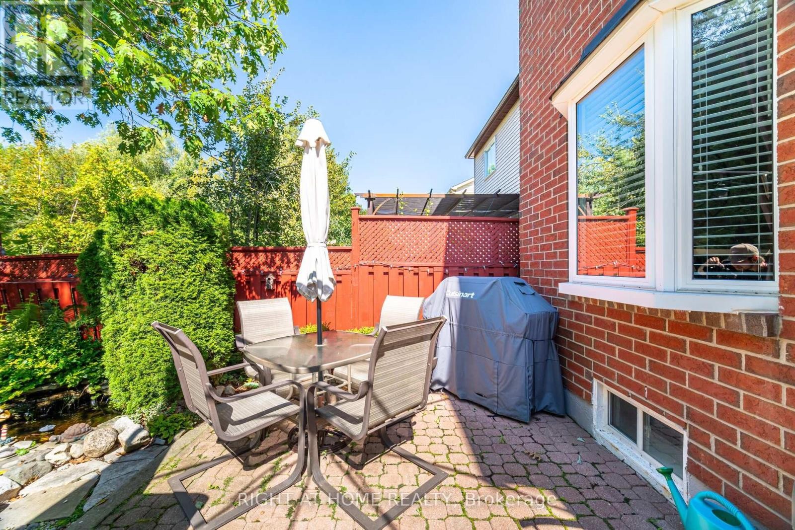 












27 LASBY LANE

,
Halton Hills (AC Acton),




Ontario
L7J2W9

