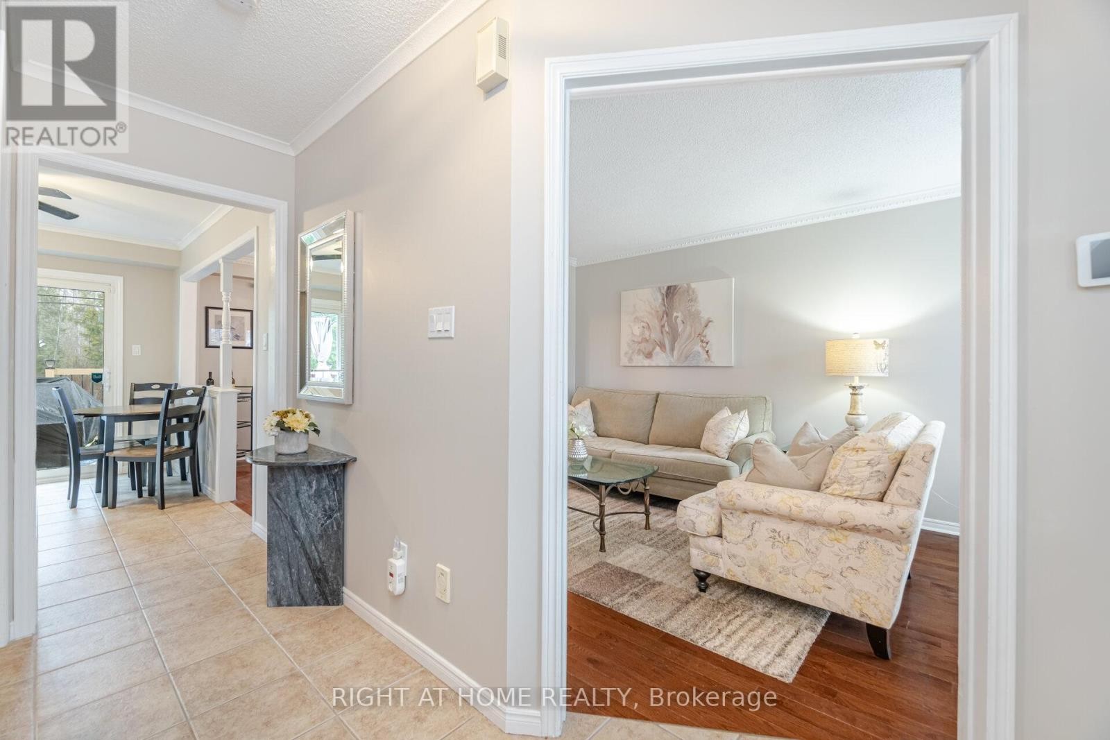 












27 LASBY LANE

,
Halton Hills (AC Acton),




Ontario
L7J2W9


