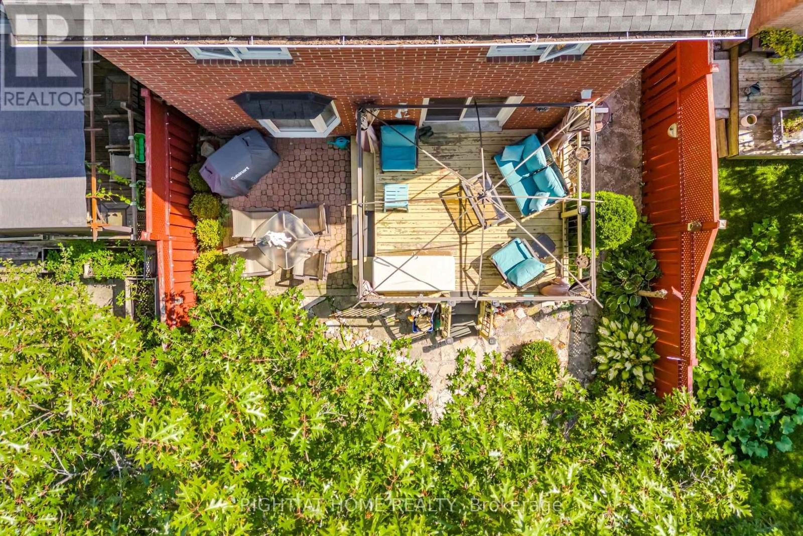 












27 LASBY LANE

,
Halton Hills (AC Acton),




Ontario
L7J2W9

