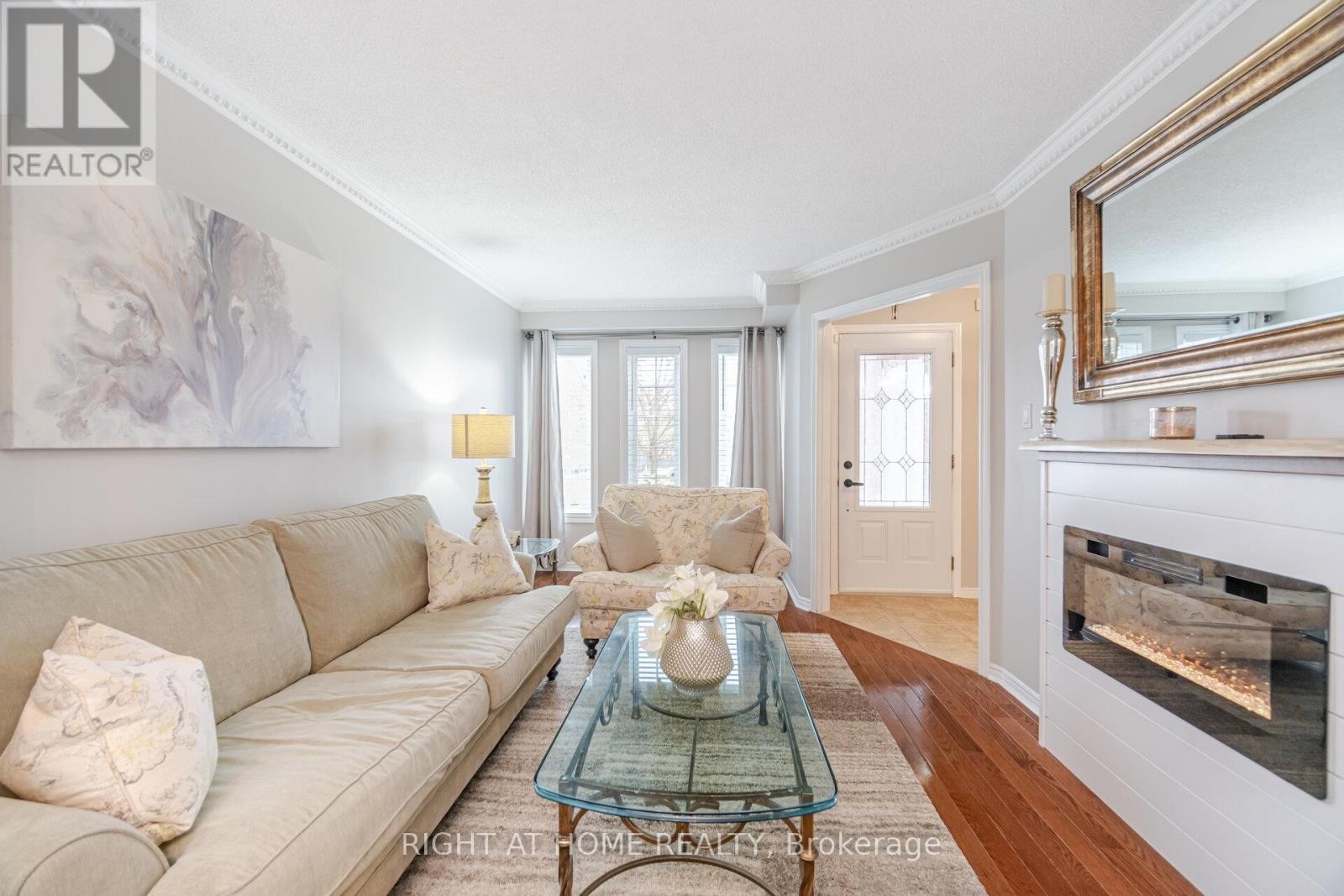 












27 LASBY LANE

,
Halton Hills (AC Acton),




Ontario
L7J2W9

