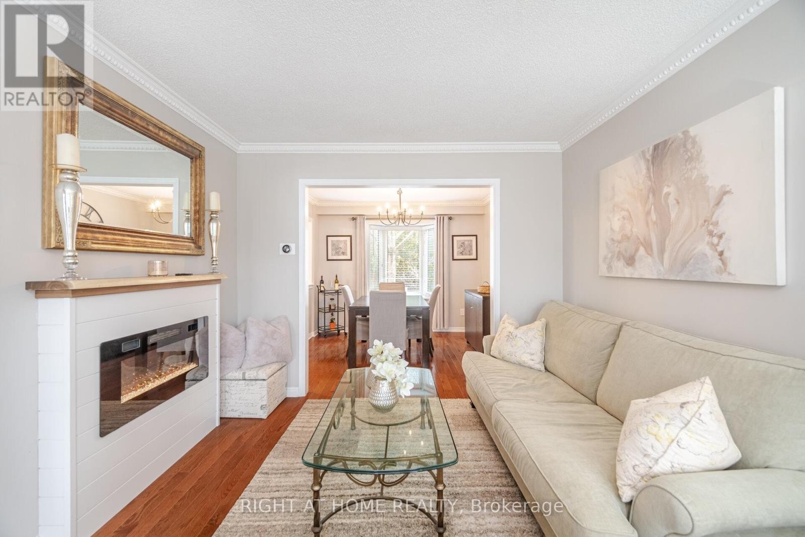 












27 LASBY LANE

,
Halton Hills (AC Acton),




Ontario
L7J2W9

