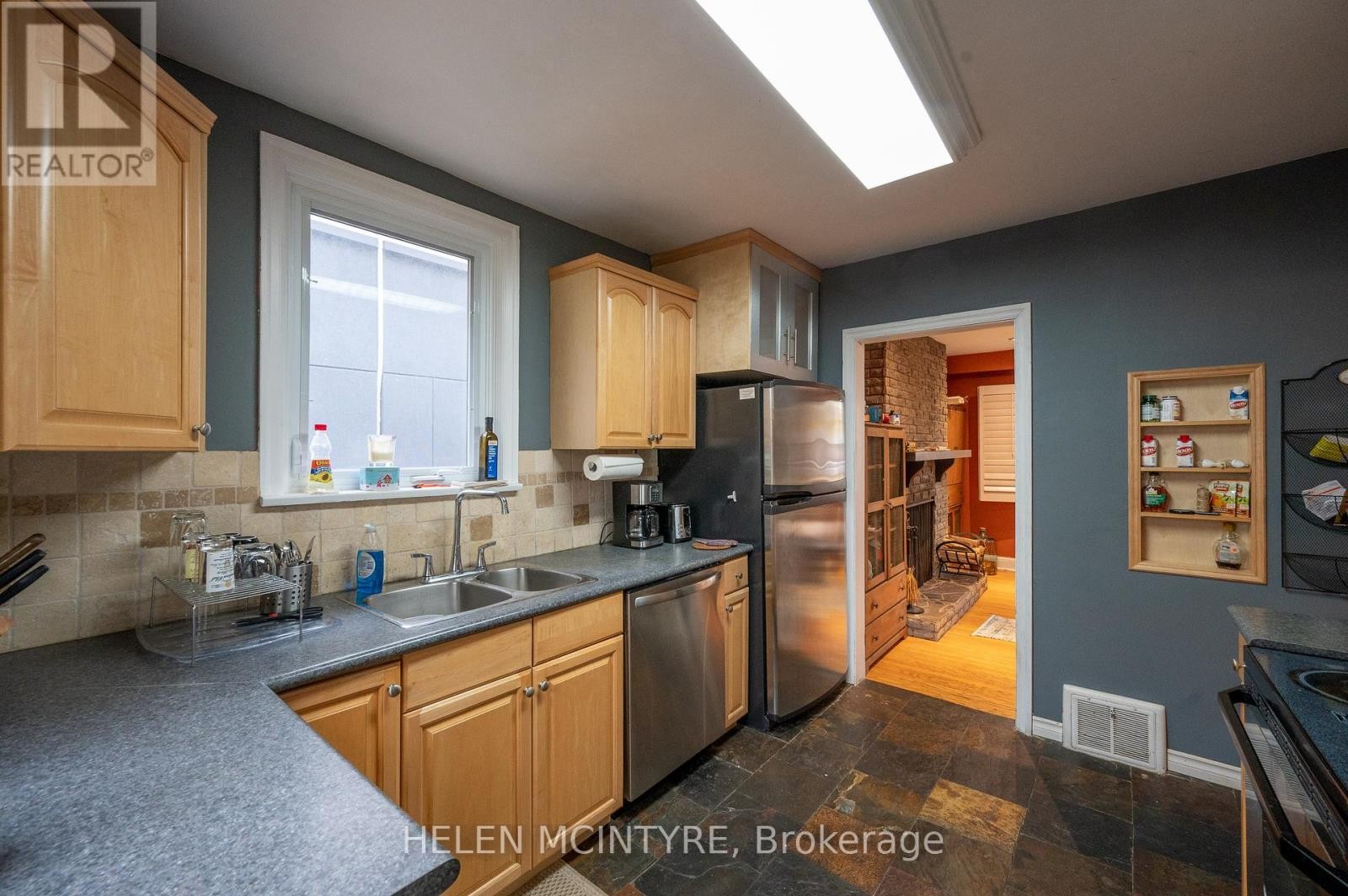 












34 DUNNING CRESCENT

,
Toronto (Alderwood),




Ontario
M8W4S8

