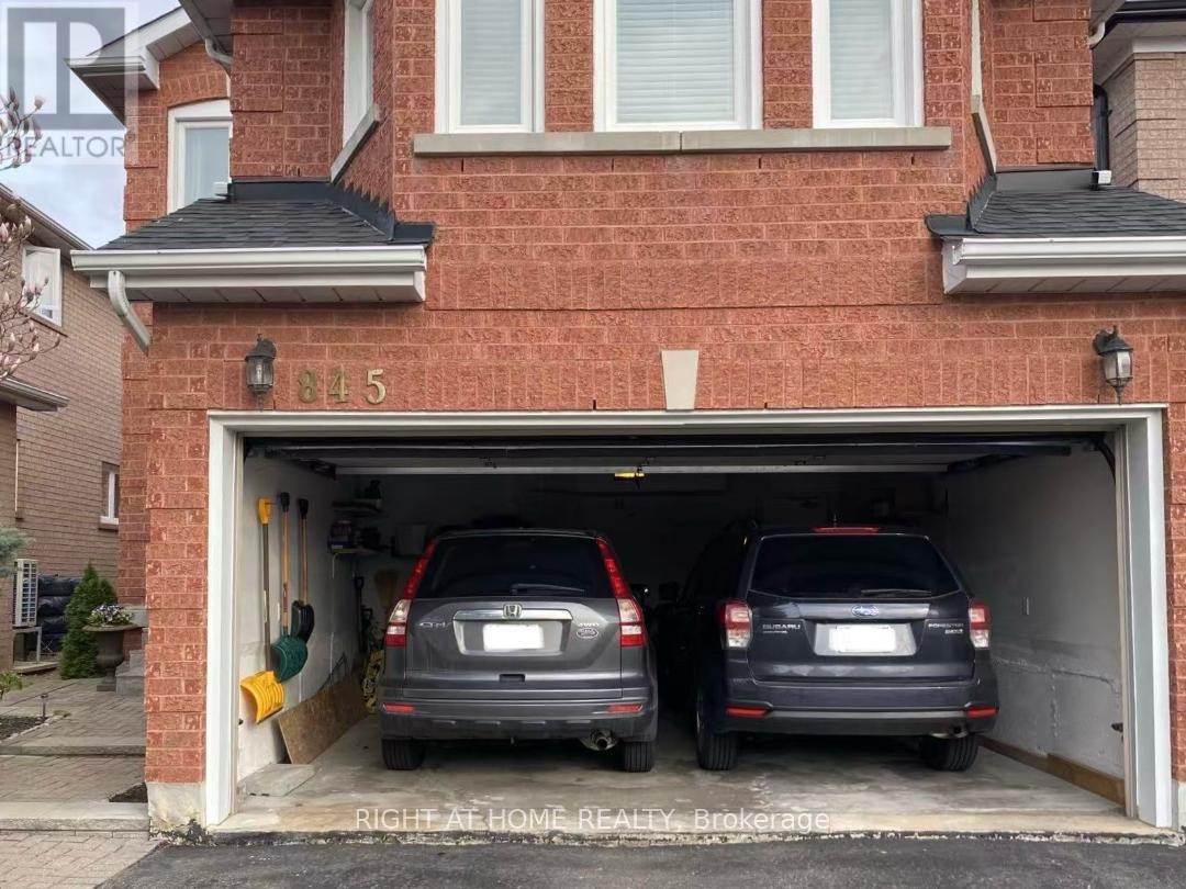 












845 MAYS CRESCENT

,
Mississauga (East Credit),




Ontario
L5V2G6

