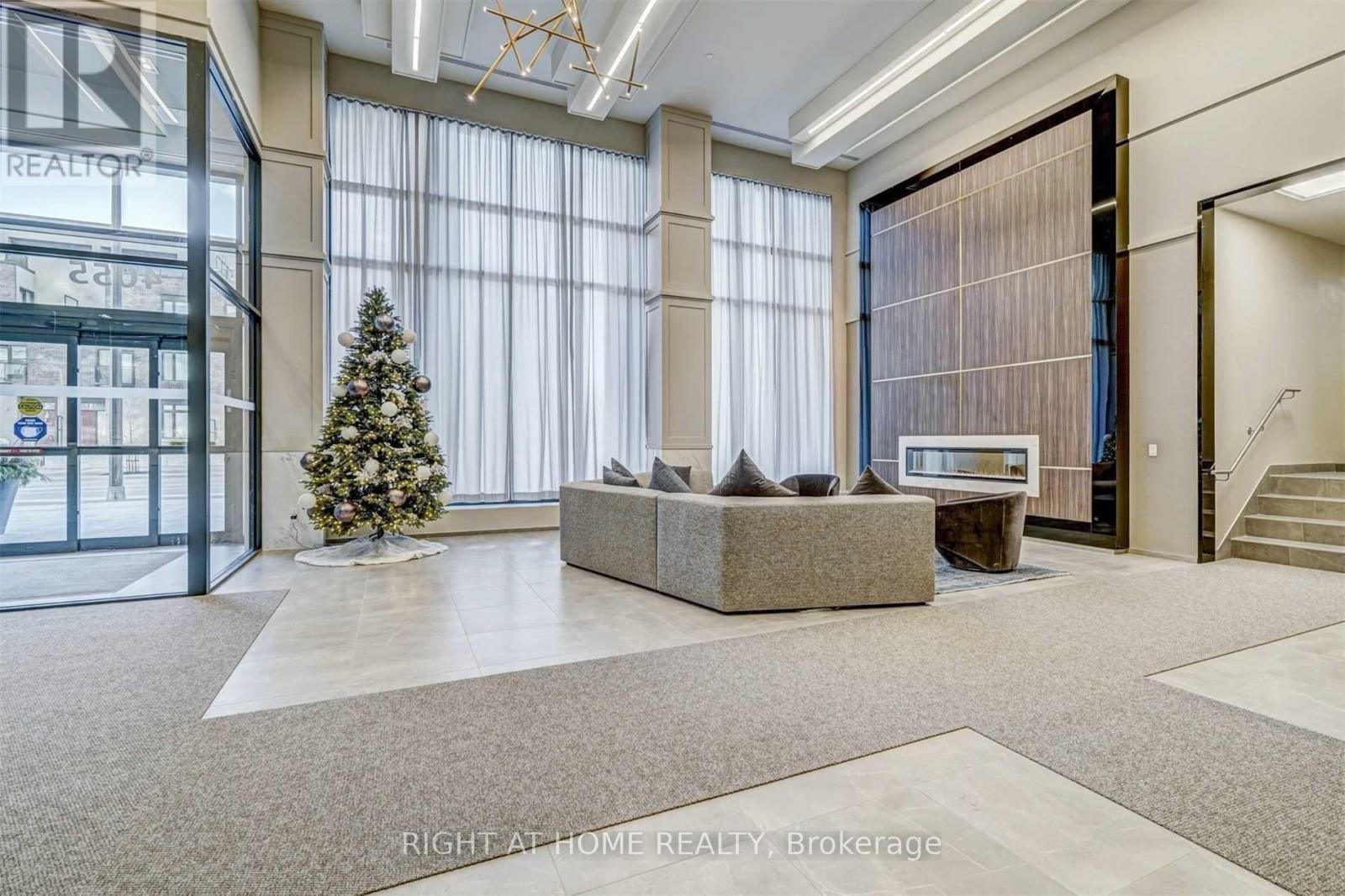 












815 - 4055 PARKSIDE VILLAGE DRIVE

,
Mississauga (Creditview),




Ontario
L5B0K8

