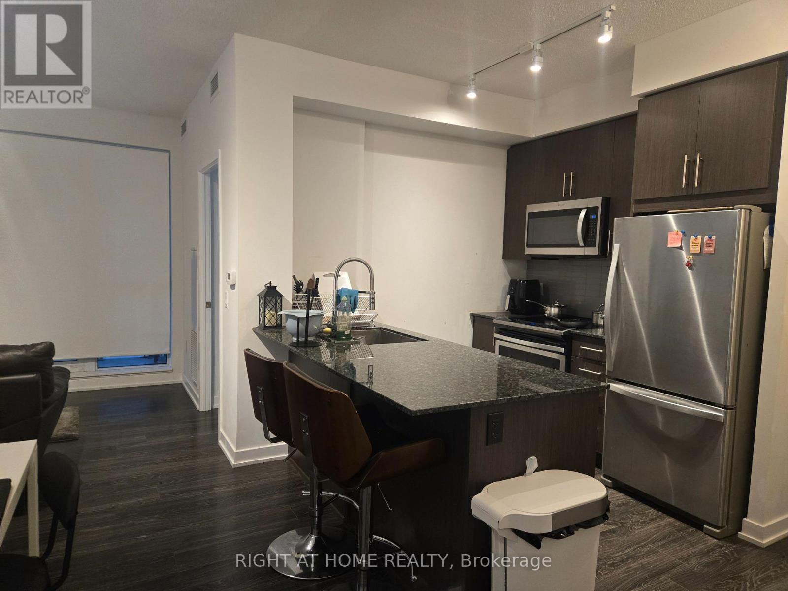 












815 - 4055 PARKSIDE VILLAGE DRIVE

,
Mississauga (Creditview),




Ontario
L5B0K8

