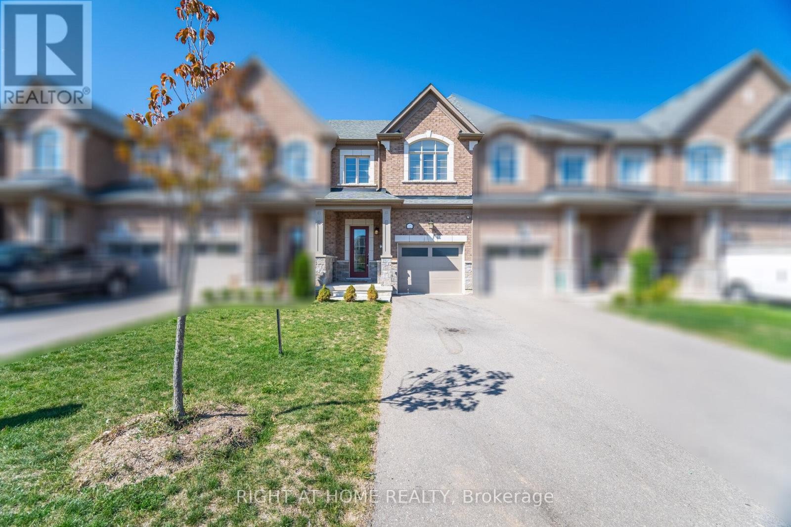 












1323 CHEE CHEE LANDING

,
Milton (FO Ford),




Ontario
L9E1L3

