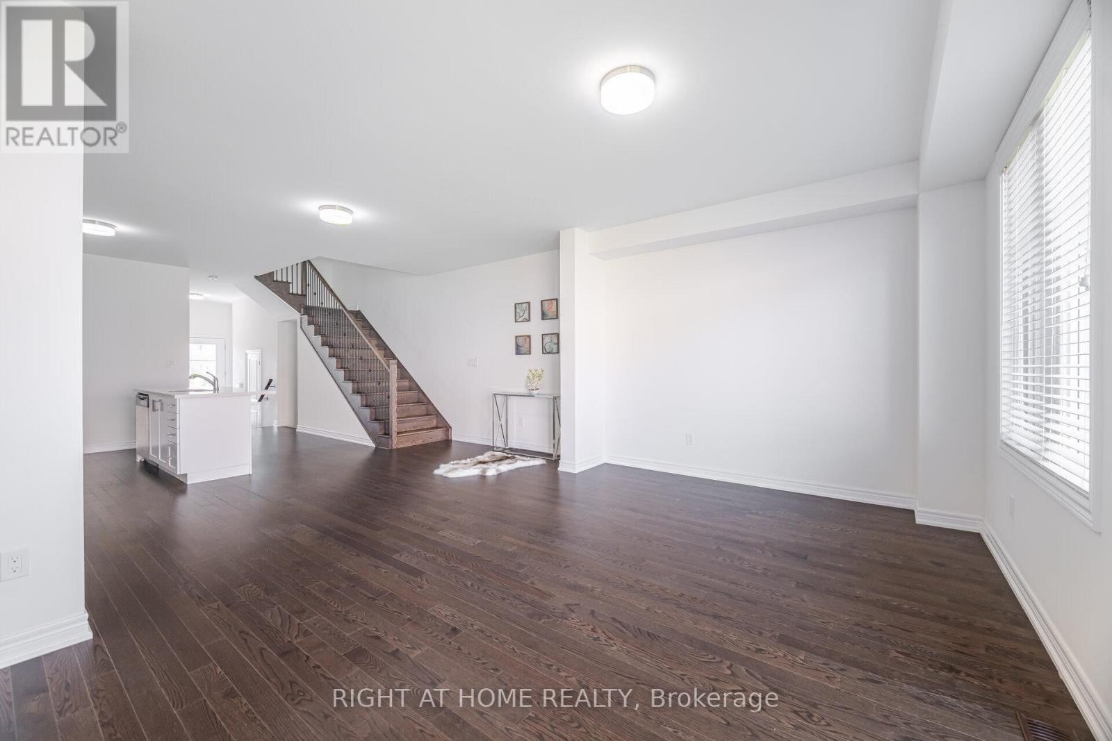 












1323 CHEE CHEE LANDING

,
Milton (FO Ford),




Ontario
L9E1L3

