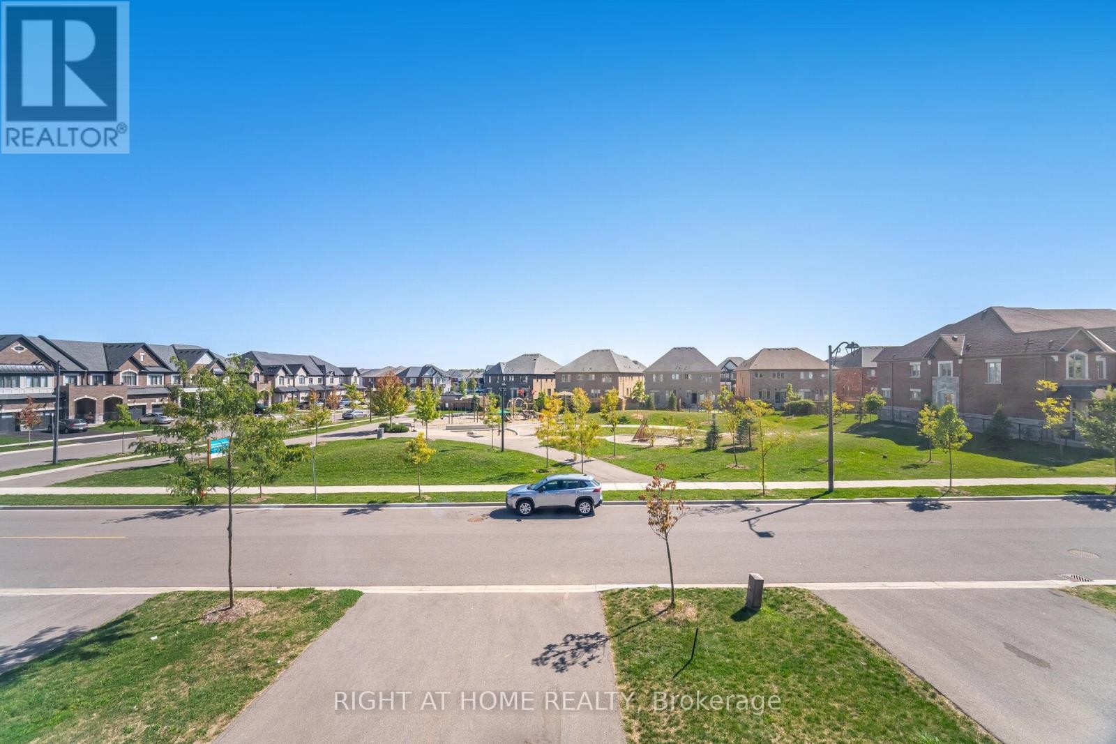 












1323 CHEE CHEE LANDING

,
Milton (FO Ford),




Ontario
L9E1L3

