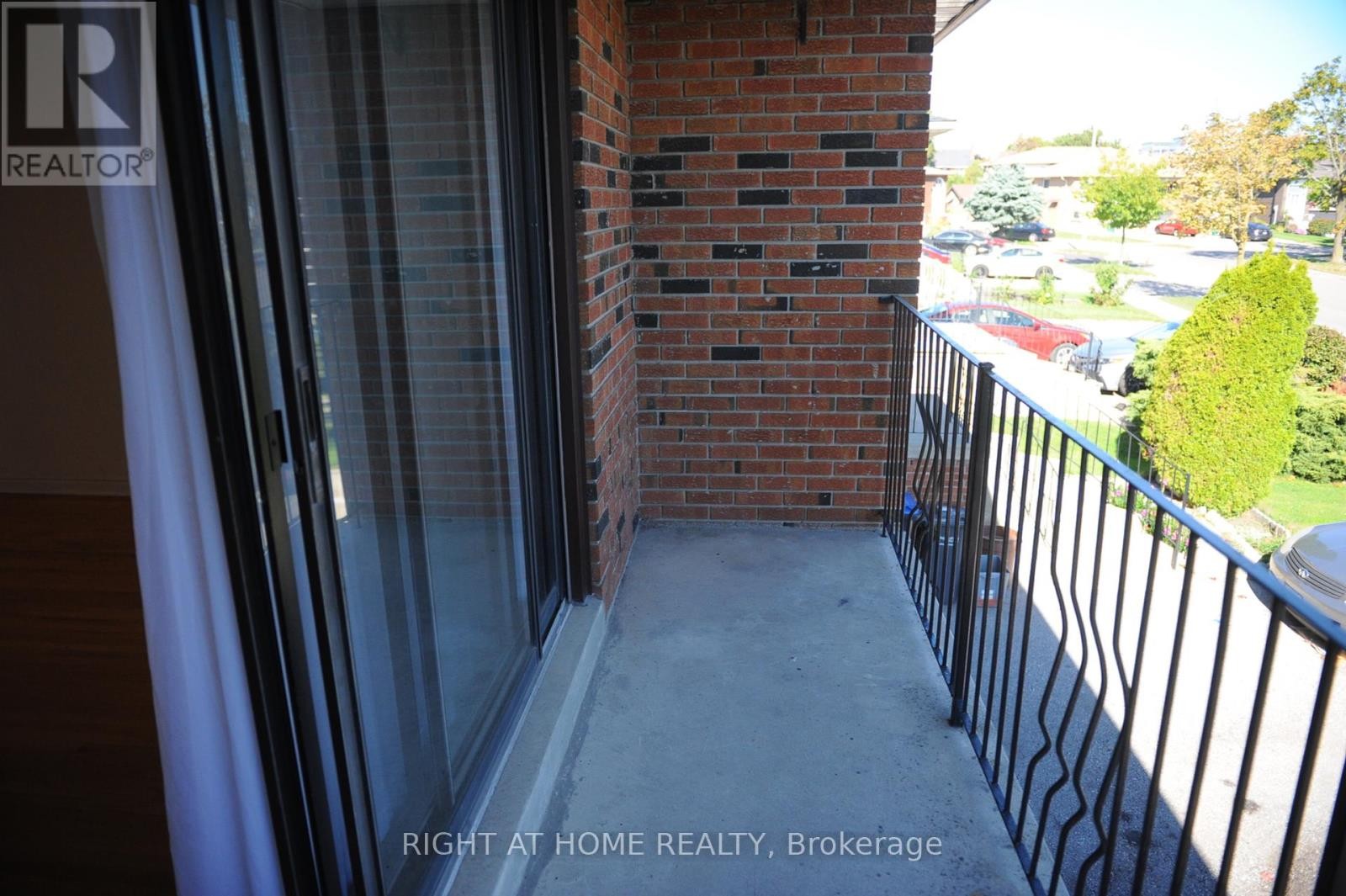 












UPPER - 1618 CORKSTONE GLADE

,
Mississauga (Rathwood),




Ontario
L4W2E7


