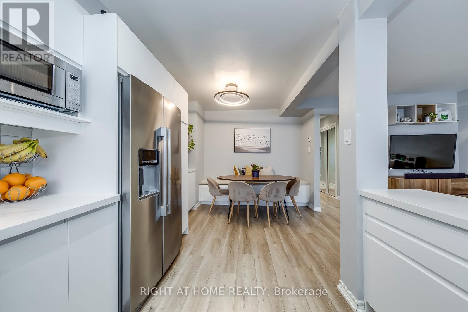












132 ASHTON CRESCENT

,
Brampton (Central Park),




Ontario
L6S3J9

