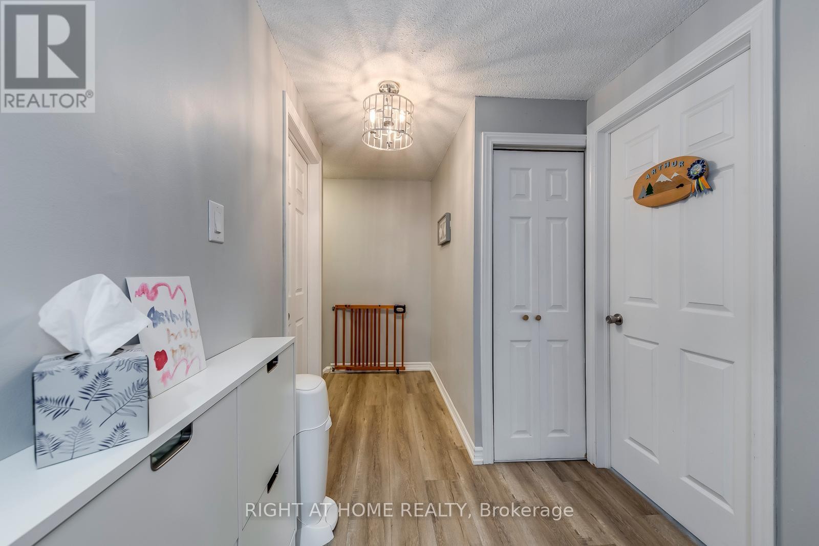 












132 ASHTON CRESCENT

,
Brampton (Central Park),




Ontario
L6S3J9

