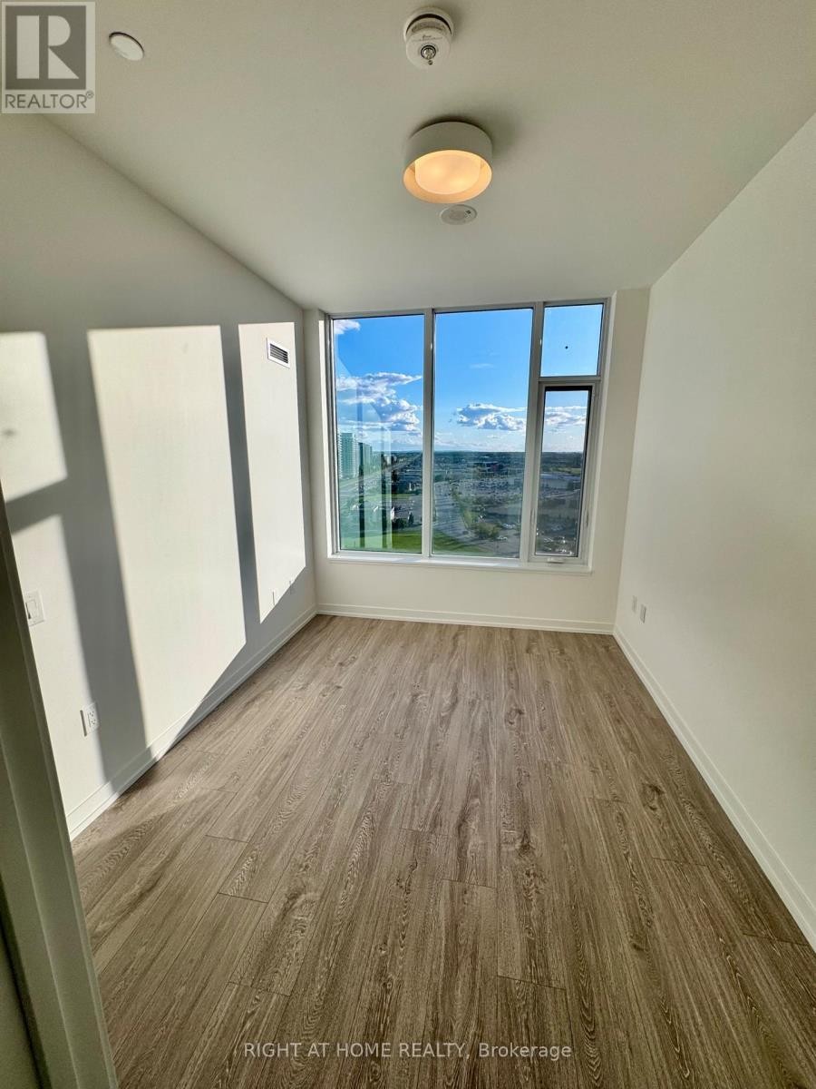 












1022 - 2485 EGLINTON AVE W AVENUE

,
Mississauga (Central Erin Mills),




Ontario
L5M2T1


