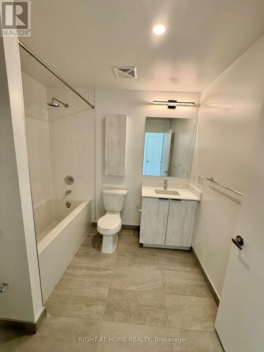 












1022 - 2485 EGLINTON AVE W AVENUE

,
Mississauga (Central Erin Mills),




Ontario
L5M2T1

