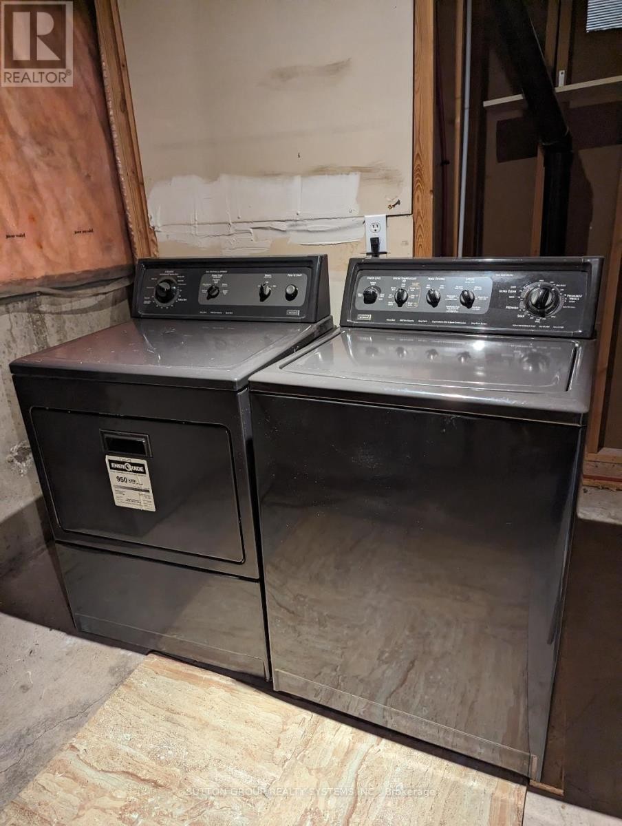 












6005 TENTH LINE W

,
Mississauga (Lisgar),




Ontario
L5N5S6

