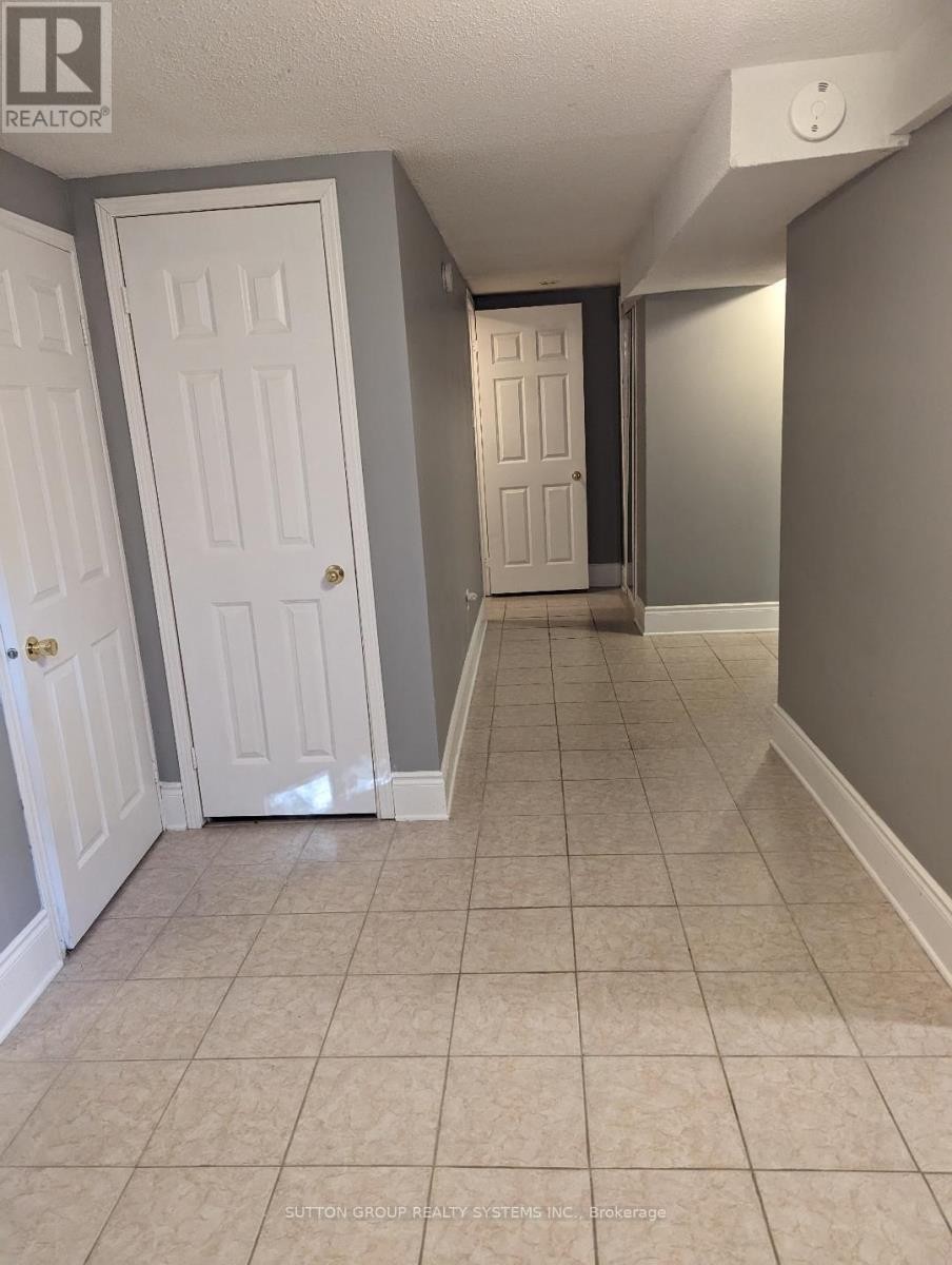 












6005 TENTH LINE W

,
Mississauga (Lisgar),




Ontario
L5N5S6

