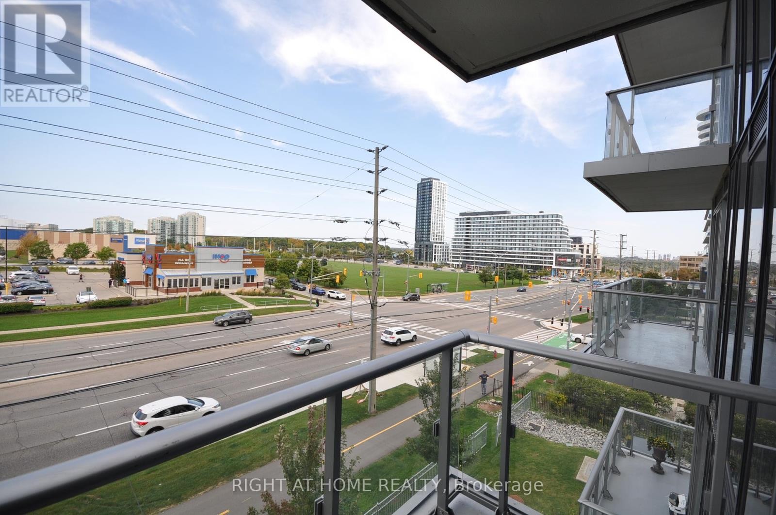












308 - 4675 METCALFE AVENUE

,
Mississauga (Central Erin Mills),




Ontario
L5M0Z8

