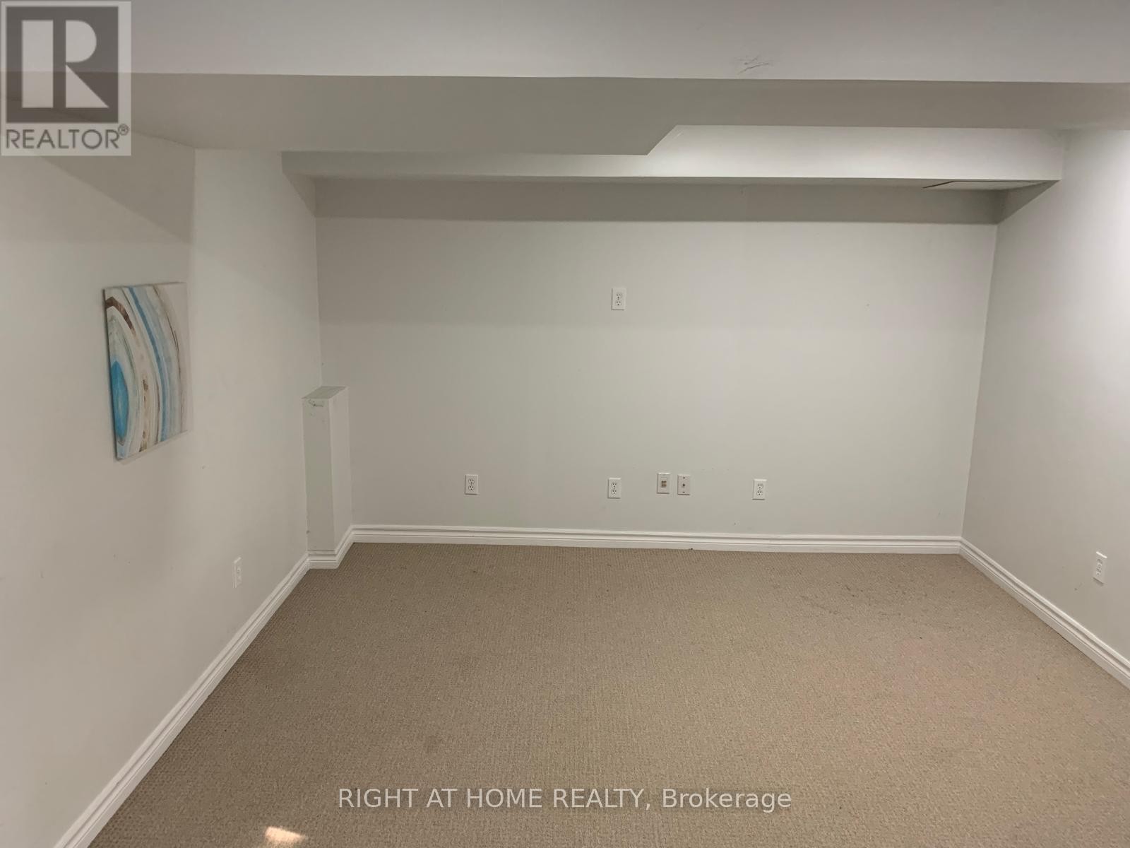 












3 - 1551 REEVES GATE

,
Oakville (GA Glen Abbey),




Ontario
L6M5C5

