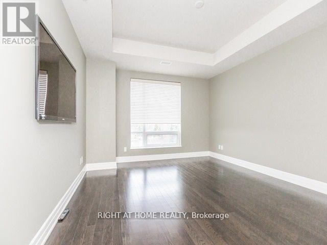 












612 - 30 OLD MILL ROAD N

,
Toronto (Kingsway South),




Ontario
M8X1A2

