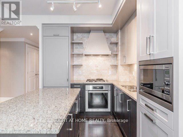 












612 - 30 OLD MILL ROAD N

,
Toronto (Kingsway South),




Ontario
M8X1A2

