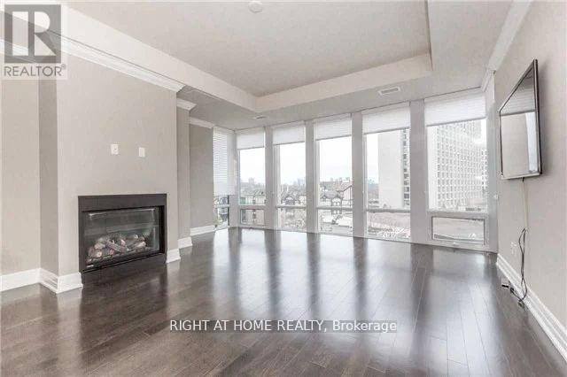 












612 - 30 OLD MILL ROAD N

,
Toronto (Kingsway South),




Ontario
M8X1A2

