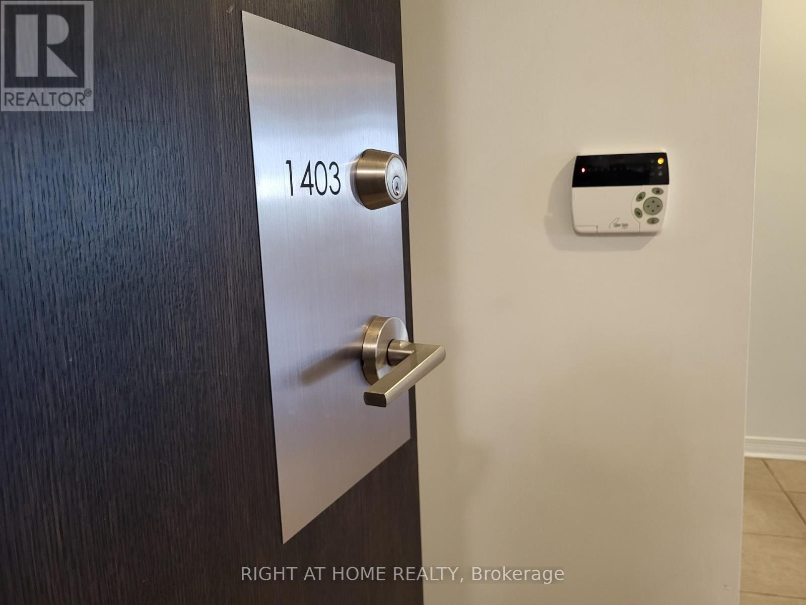 












1403 - 3 MICHAEL POWER PLACE

,
Toronto (Islington-City Centre West),




Ontario
M9A0A2

