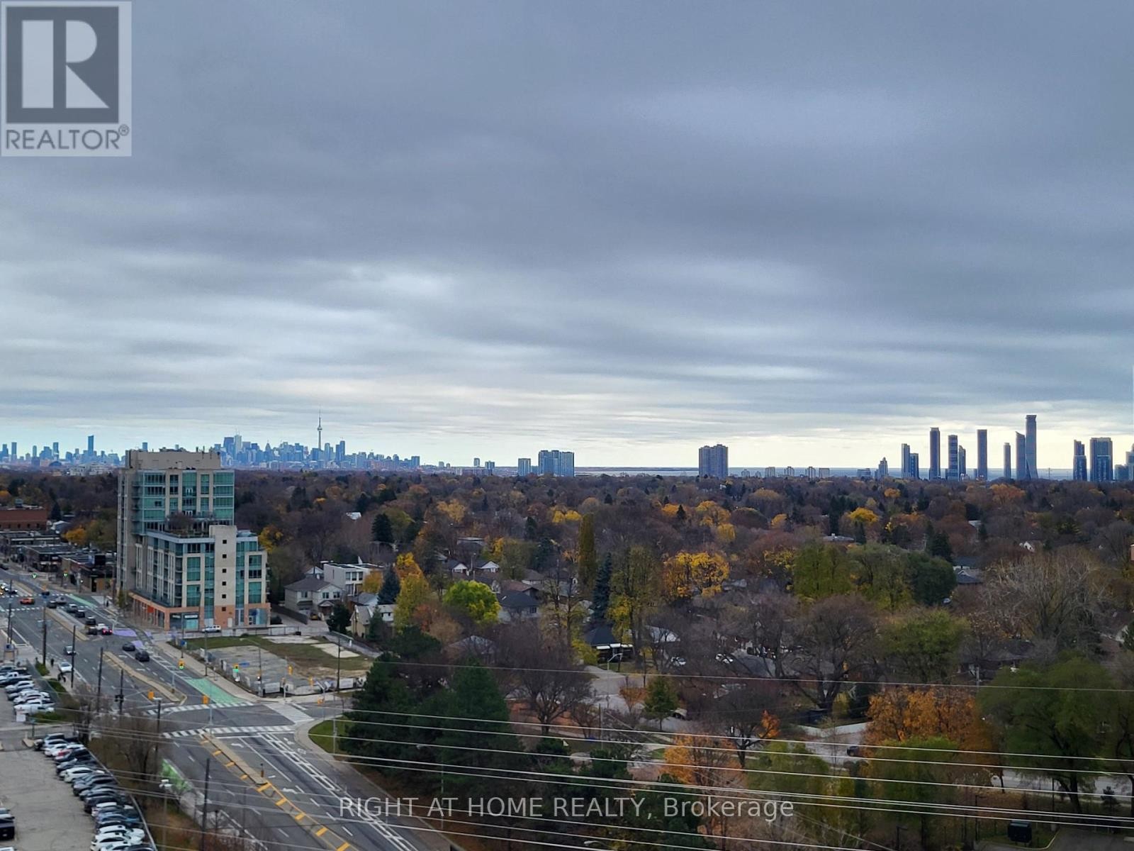 












1403 - 3 MICHAEL POWER PLACE

,
Toronto (Islington-City Centre West),




Ontario
M9A0A2

