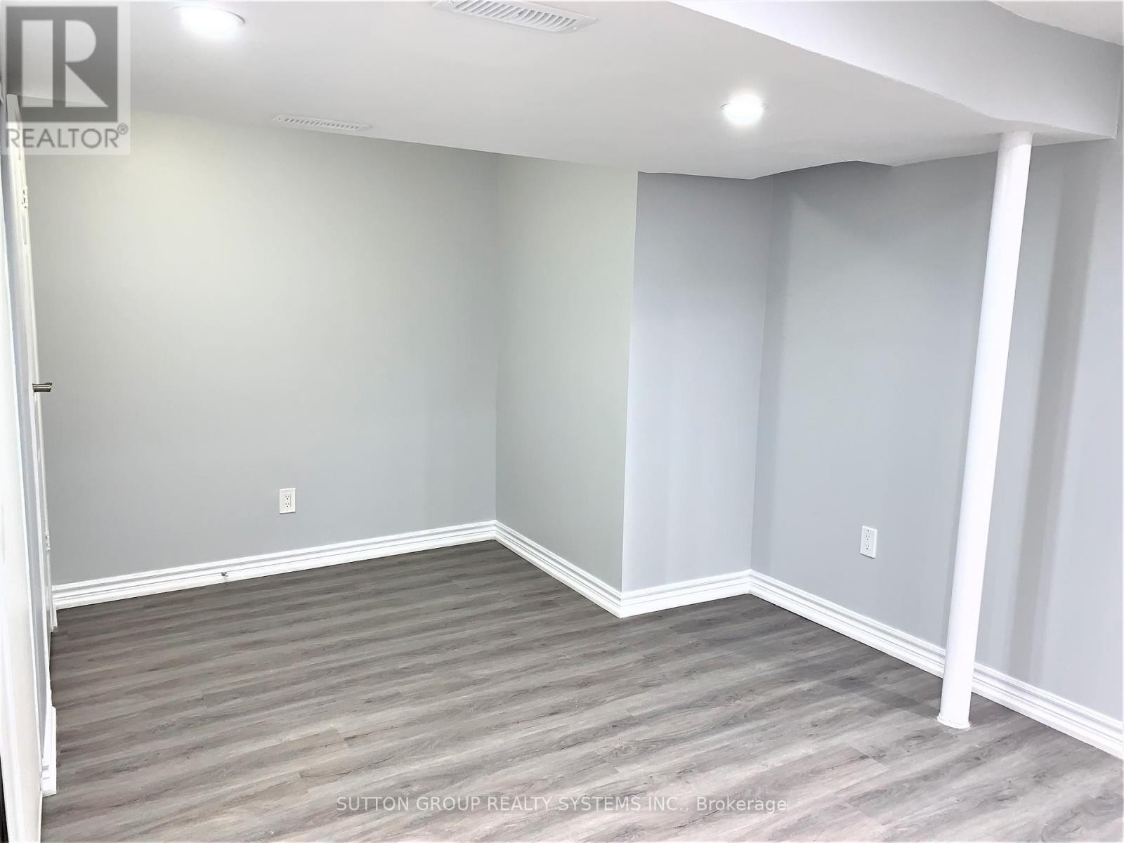 












LOWER - 51 PLUTO DRIVE

,
Brampton (Madoc),




Ontario
L6V3V2

