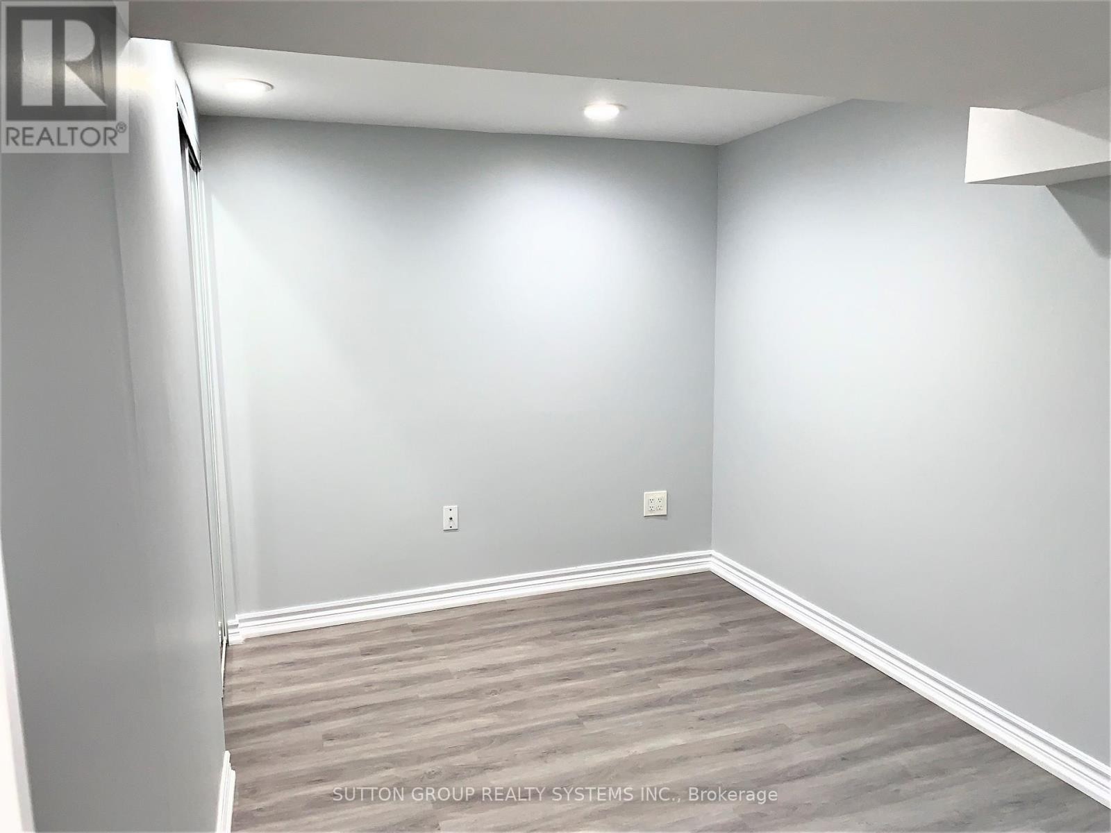 












LOWER - 51 PLUTO DRIVE

,
Brampton (Madoc),




Ontario
L6V3V2

