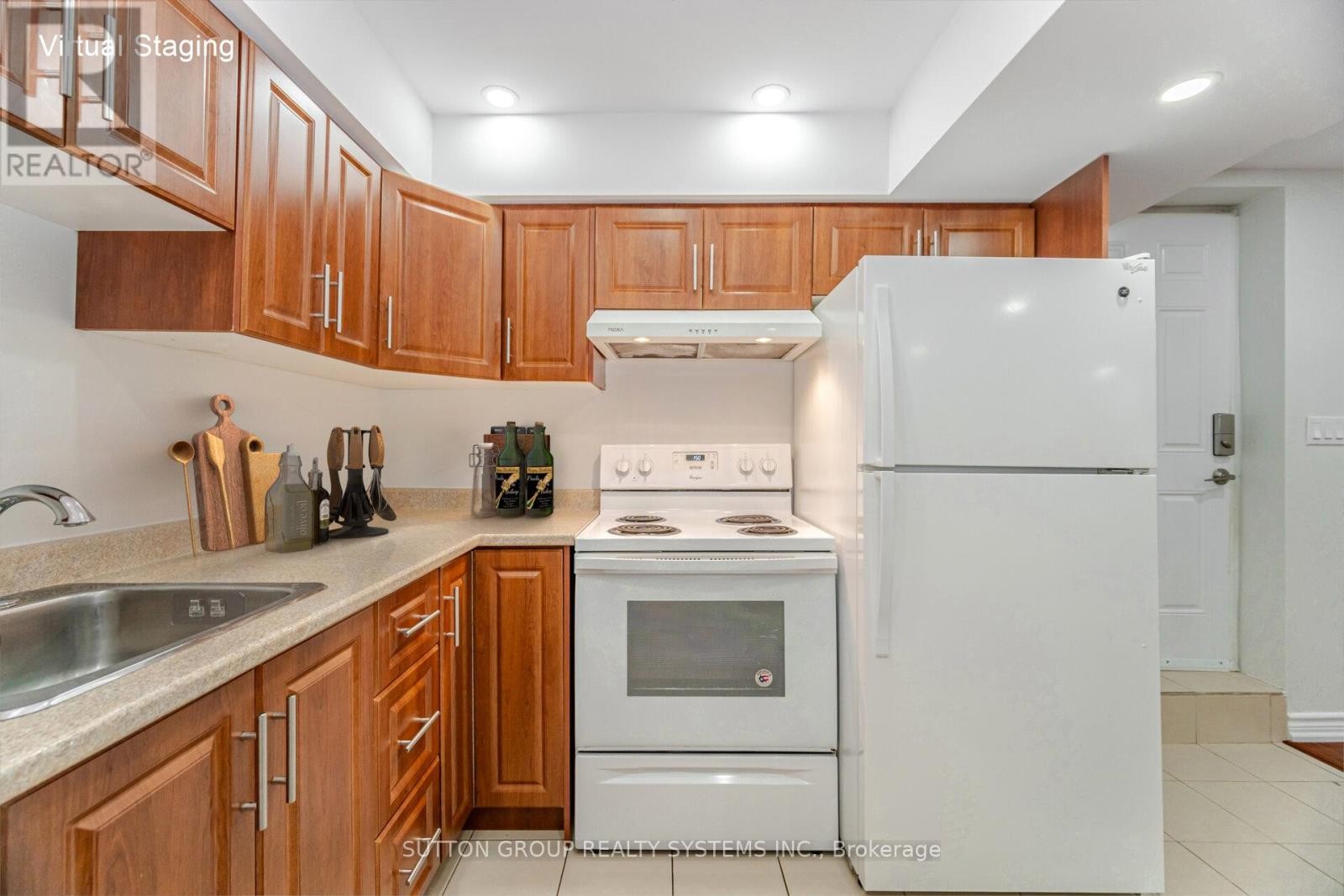 












LOWER - 79 FOOTBRIDGE CRESCENT

,
Brampton (Sandringham-Wellington),




Ontario
L6R0T8

