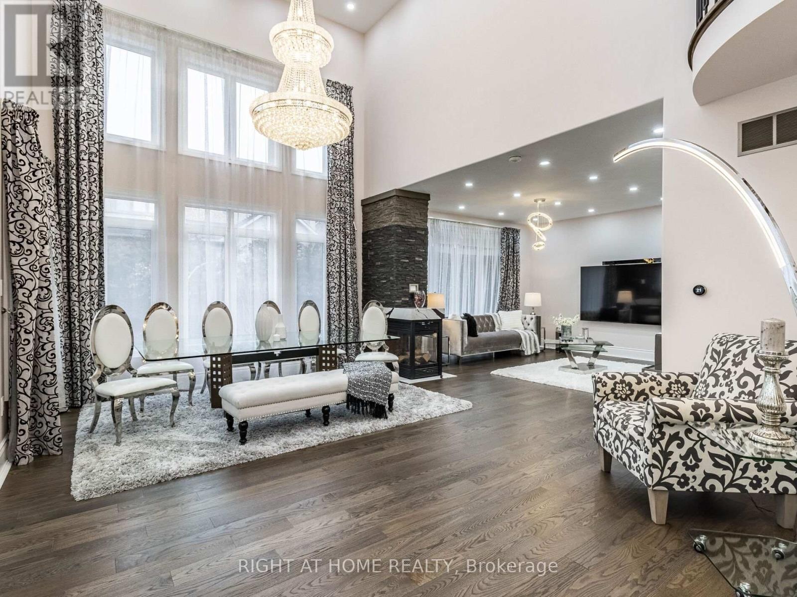 












3176 STOCKSBRIDGE AVENUE

,
Oakville (BC Bronte Creek),




Ontario
L6M0A7

