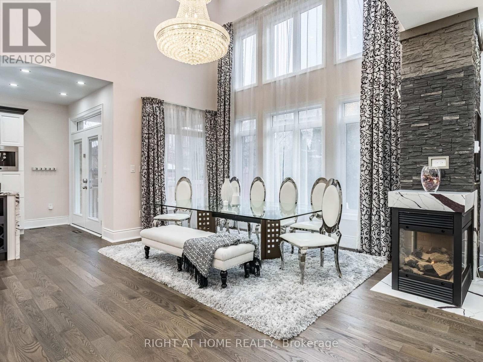 












3176 STOCKSBRIDGE AVENUE

,
Oakville (BC Bronte Creek),




Ontario
L6M0A7

