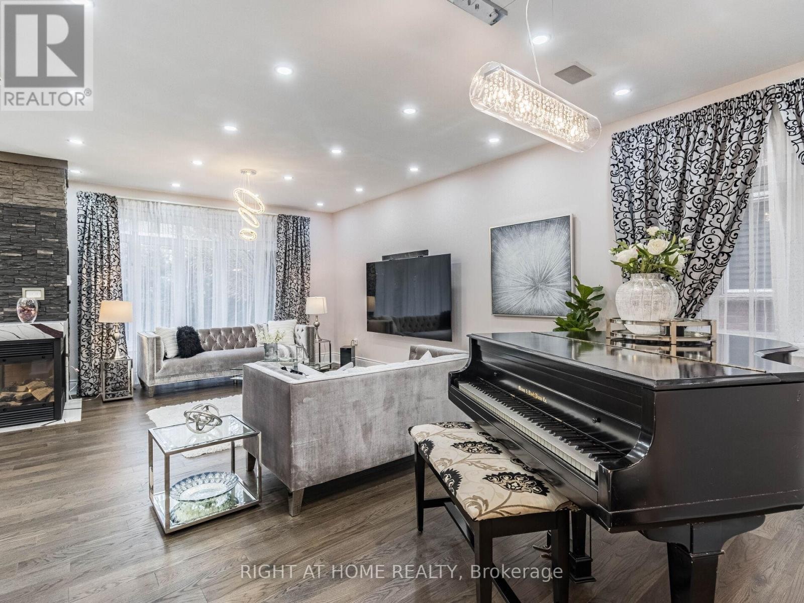 












3176 STOCKSBRIDGE AVENUE

,
Oakville (BC Bronte Creek),




Ontario
L6M0A7

