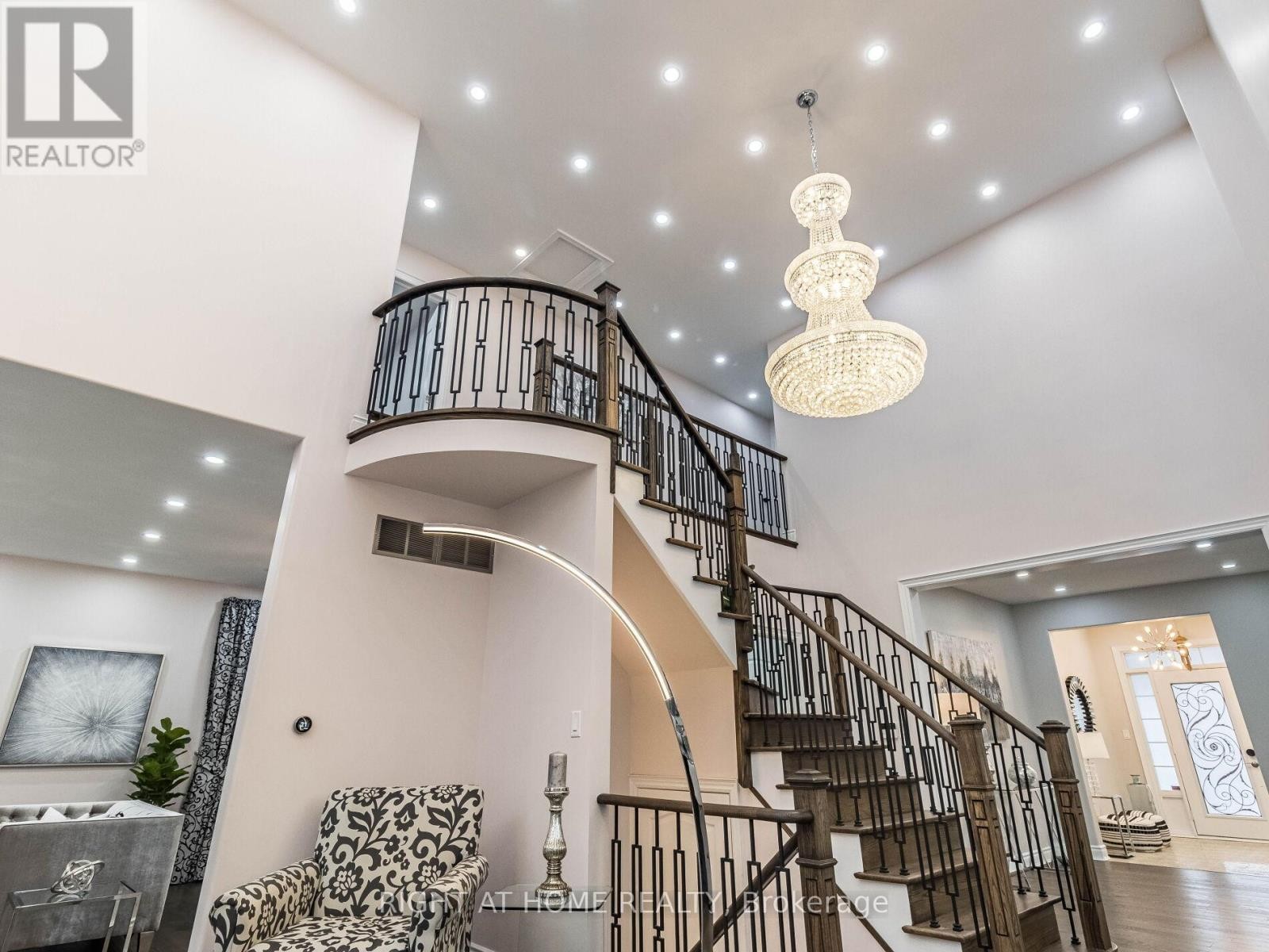 












3176 STOCKSBRIDGE AVENUE

,
Oakville (BC Bronte Creek),




Ontario
L6M0A7

