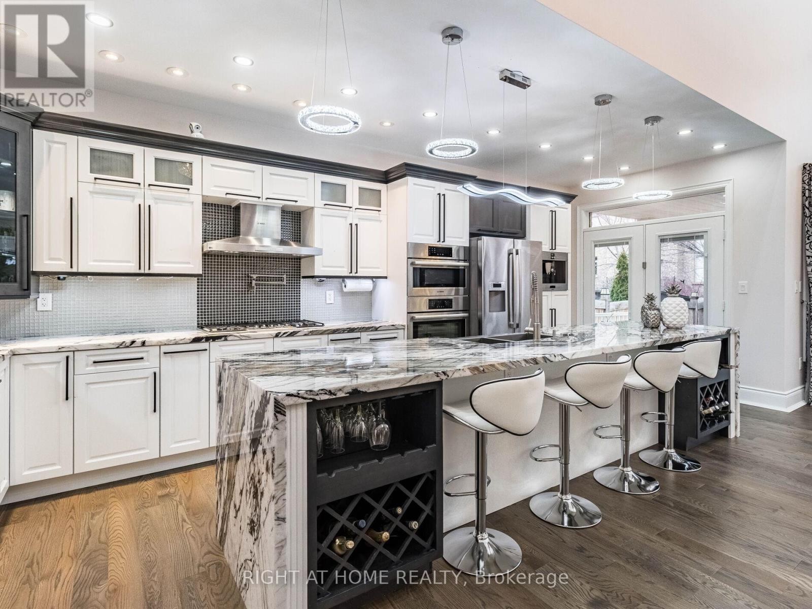 












3176 STOCKSBRIDGE AVENUE

,
Oakville (BC Bronte Creek),




Ontario
L6M0A7

