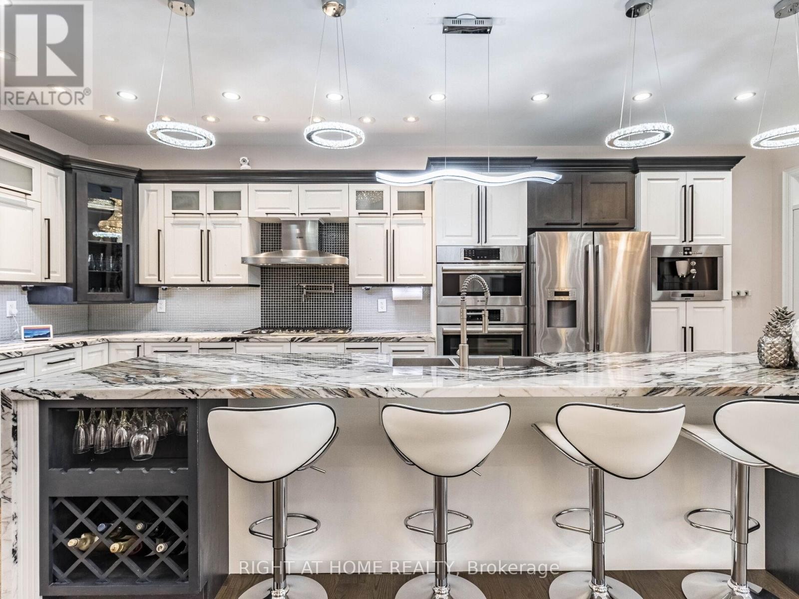 












3176 STOCKSBRIDGE AVENUE

,
Oakville (BC Bronte Creek),




Ontario
L6M0A7

