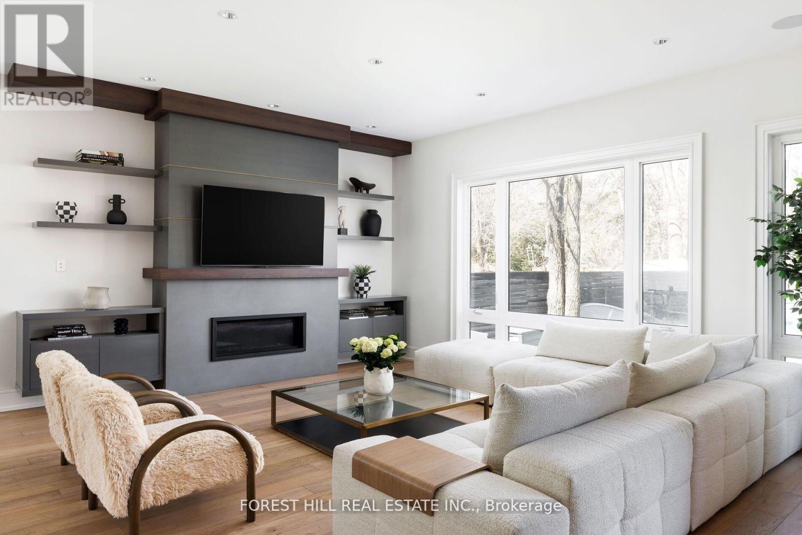 












8 NORA ROAD

,
Toronto (Islington-City Centre West),




Ontario
M9A1C9

