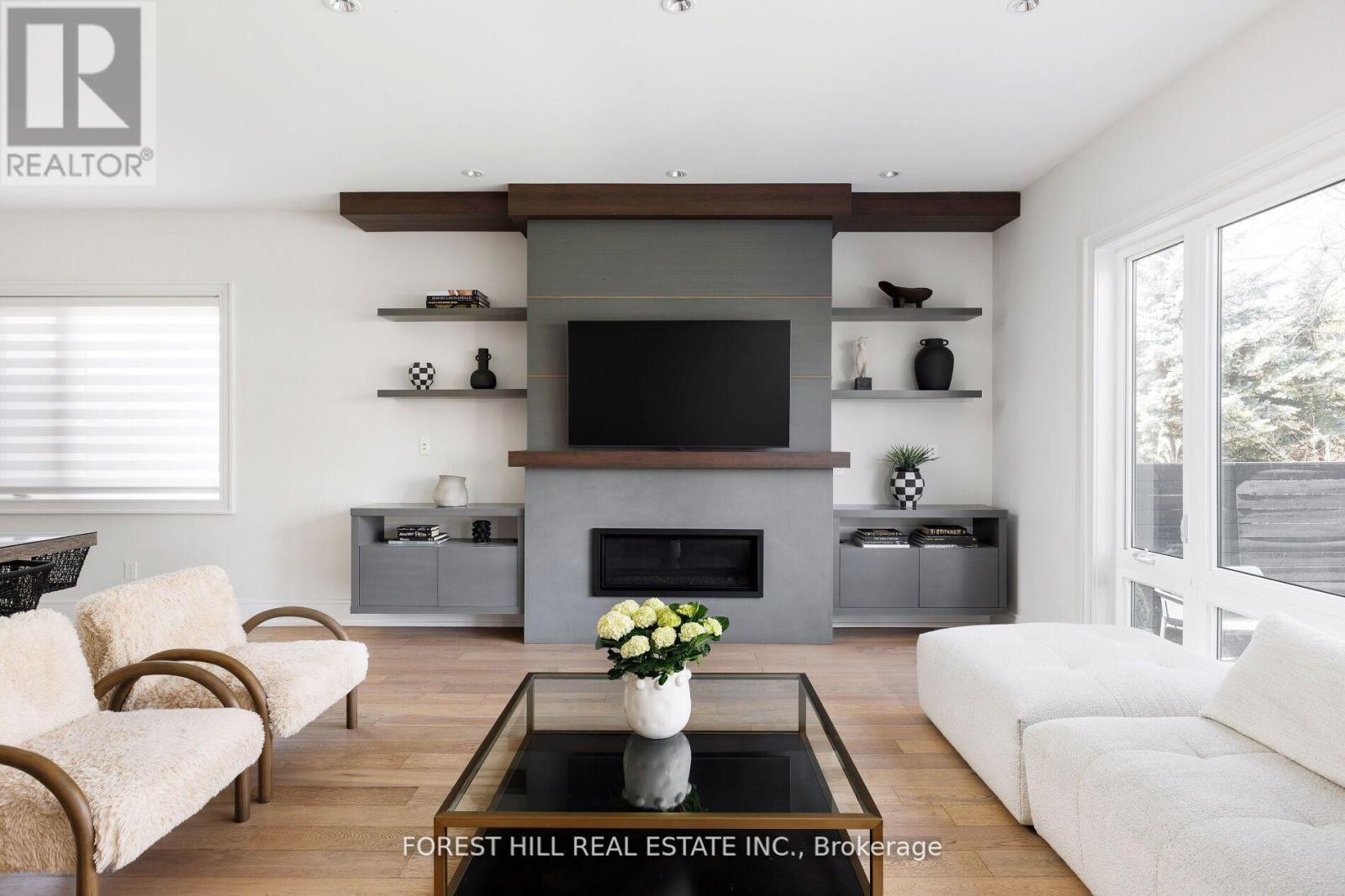 












8 NORA ROAD

,
Toronto (Islington-City Centre West),




Ontario
M9A1C9

