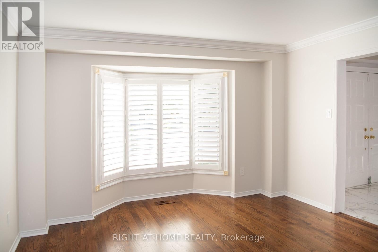 












348 NAHANI WAY

,
Mississauga (Hurontario),




Ontario
L4Z3B4

