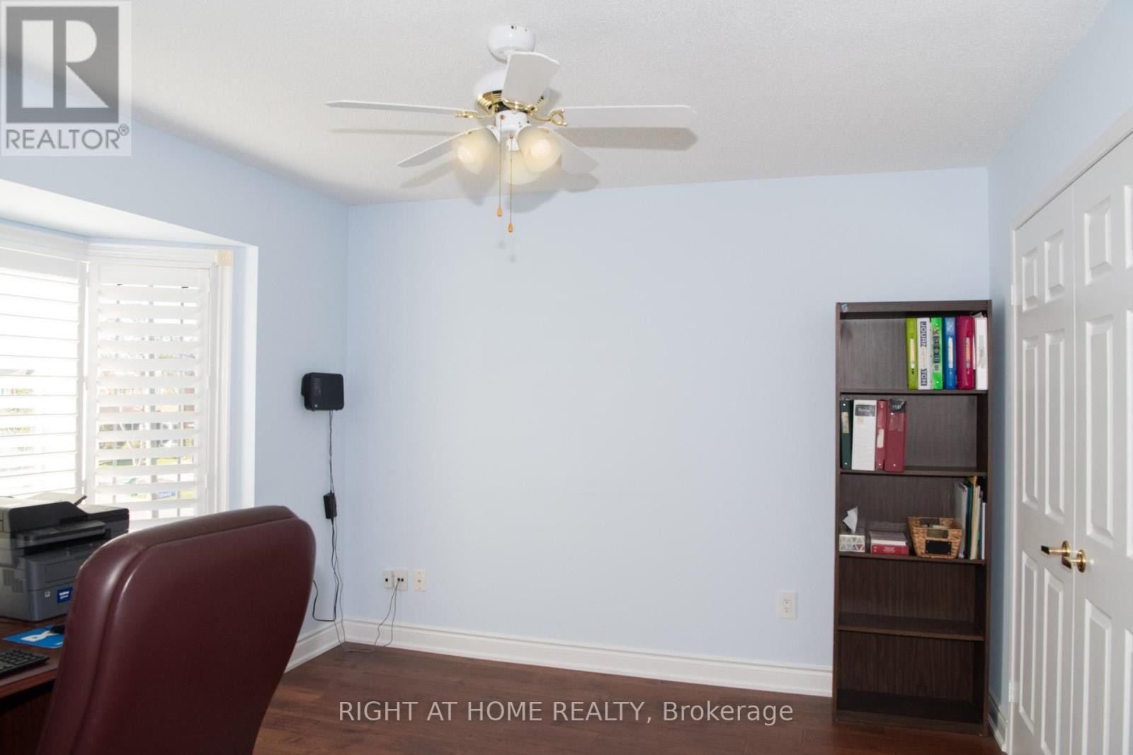 












348 NAHANI WAY

,
Mississauga (Hurontario),




Ontario
L4Z3B4

