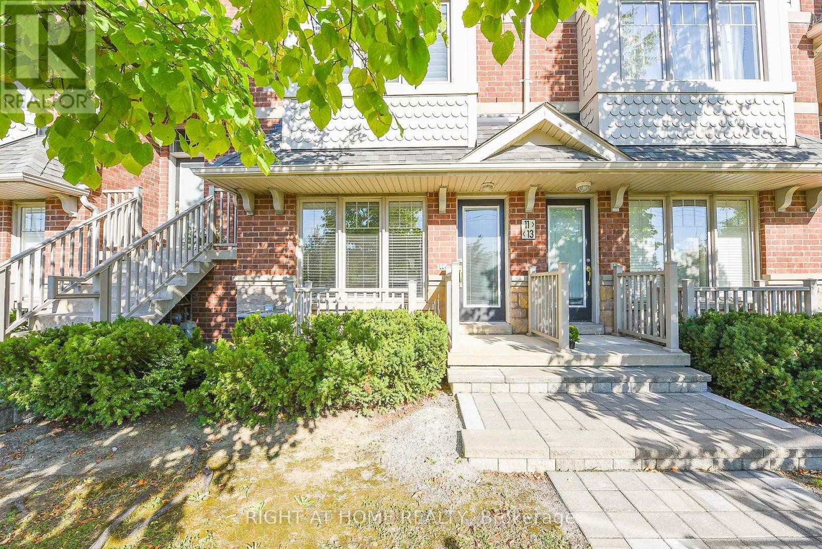 












13 - 3335 THOMAS STREET

,
Mississauga (Churchill Meadows),




Ontario
L5M0N7

