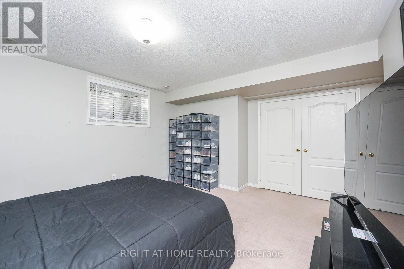 












13 - 3335 THOMAS STREET

,
Mississauga (Churchill Meadows),




Ontario
L5M0N7

