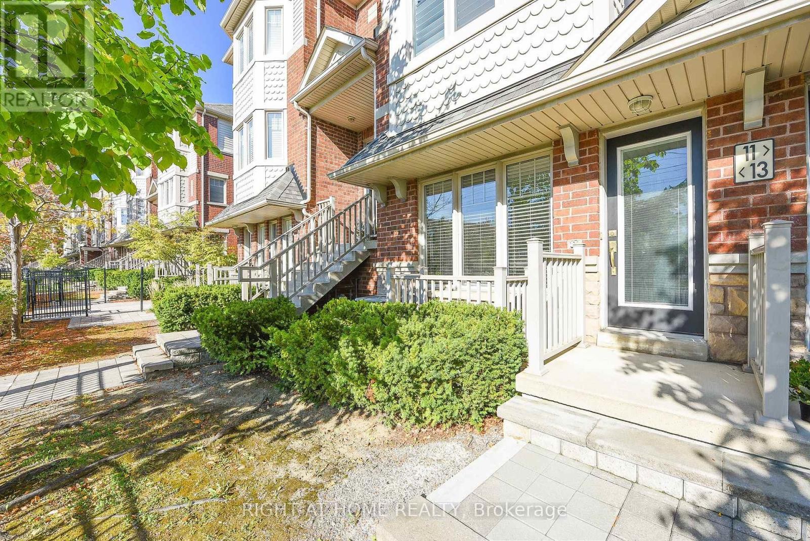 












13 - 3335 THOMAS STREET

,
Mississauga (Churchill Meadows),




Ontario
L5M0N7

