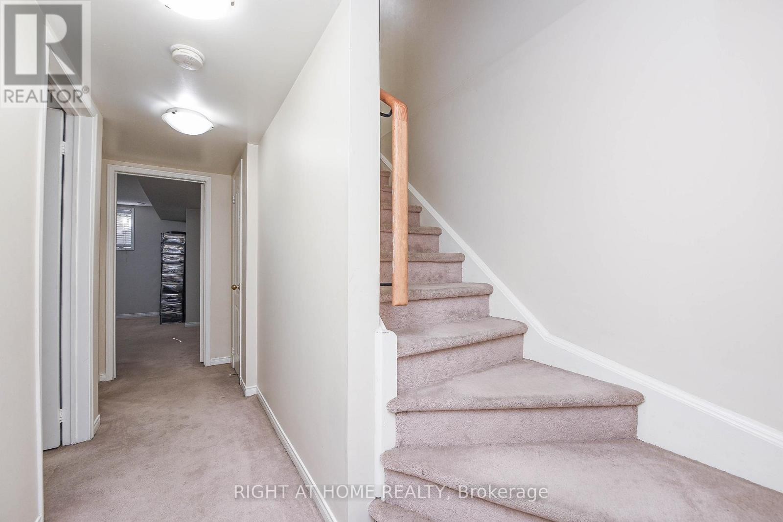 












13 - 3335 THOMAS STREET

,
Mississauga (Churchill Meadows),




Ontario
L5M0N7

