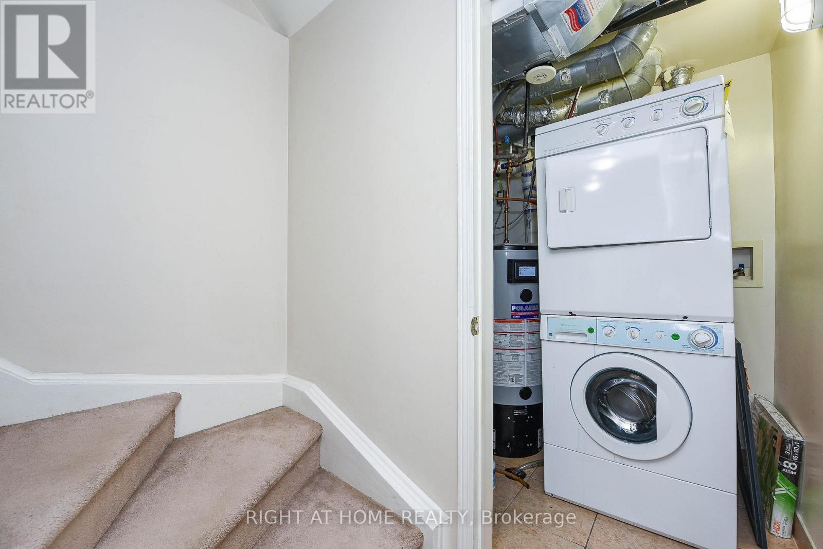 












13 - 3335 THOMAS STREET

,
Mississauga (Churchill Meadows),




Ontario
L5M0N7

