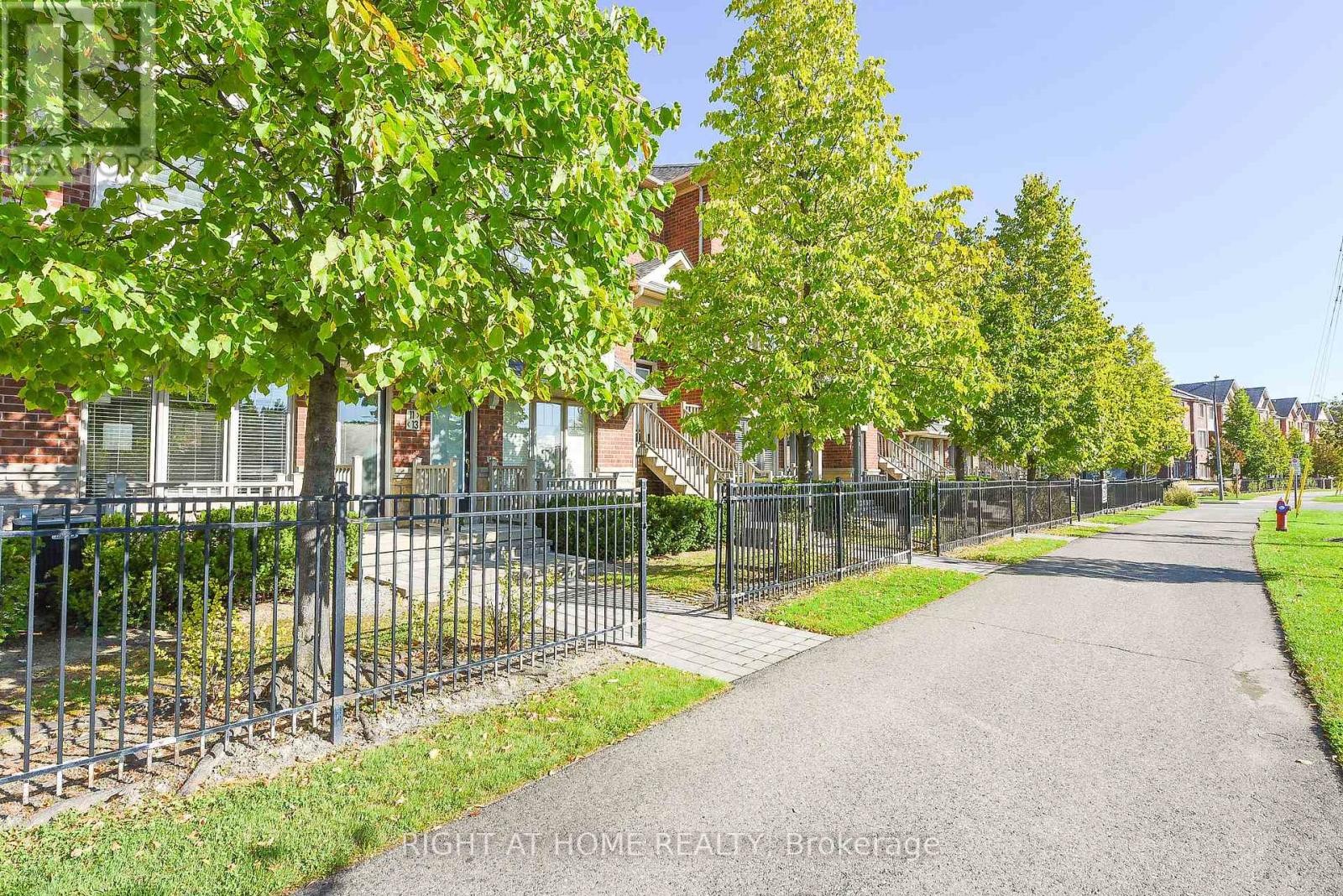 












13 - 3335 THOMAS STREET

,
Mississauga (Churchill Meadows),




Ontario
L5M0N7

