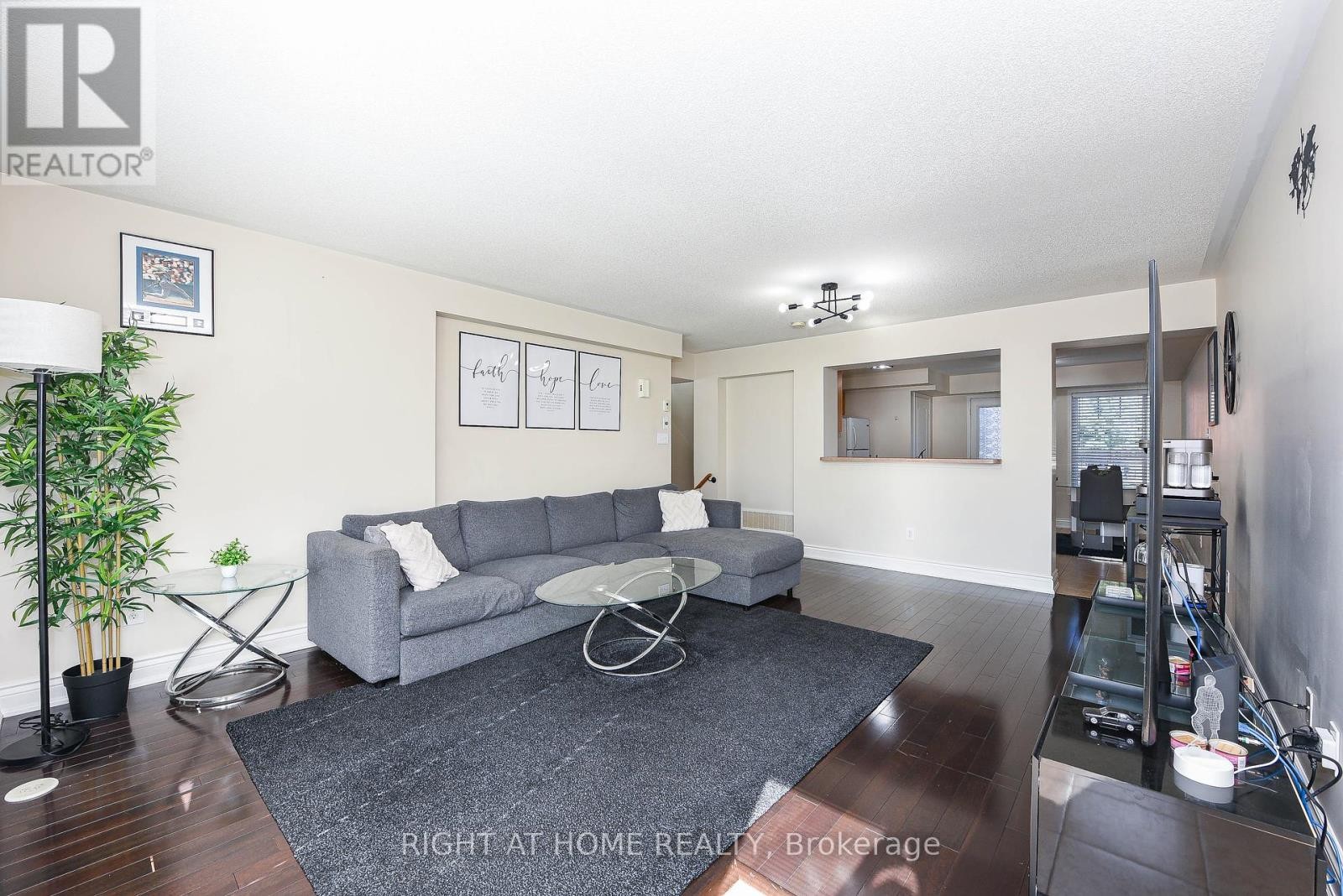 












13 - 3335 THOMAS STREET

,
Mississauga (Churchill Meadows),




Ontario
L5M0N7

