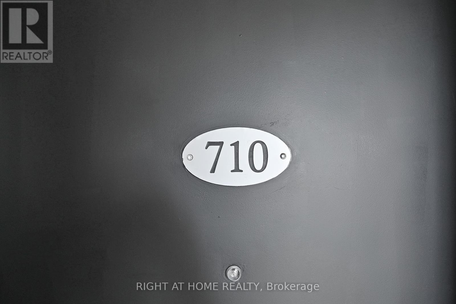 












710 - 138 WIDDICOMBE HILL BOULEVARD

,
Toronto (Willowridge-Martingrove-Richview),




Ontario
M9R4A6

