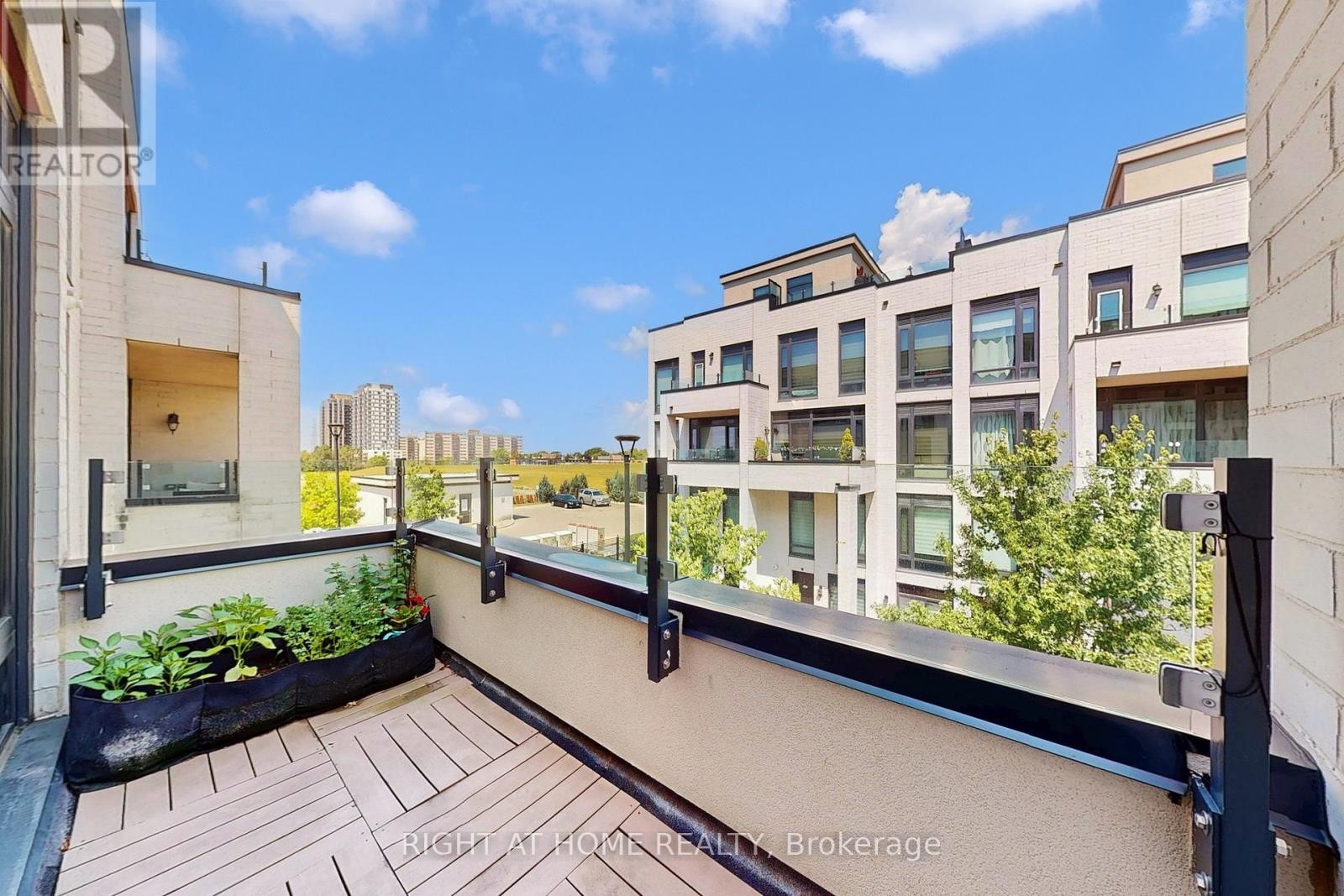 












710 - 138 WIDDICOMBE HILL BOULEVARD

,
Toronto (Willowridge-Martingrove-Richview),




Ontario
M9R4A6

