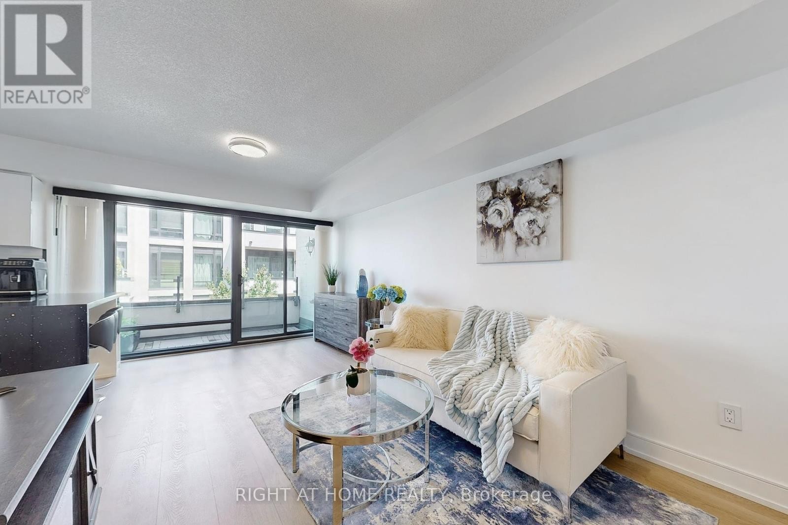 












710 - 138 WIDDICOMBE HILL BOULEVARD

,
Toronto (Willowridge-Martingrove-Richview),




Ontario
M9R4A6

